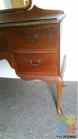 Antique Mahogany Dressing Table with queen anne legs