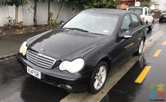Mercedes 2001 With Full Service Records In Black With Full Leather Seats Electric Heated Seats,