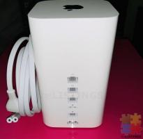 Apple AirPort Extreme in mint condition