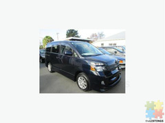 2004 Toyota Voxy - People Mover - 120,000km