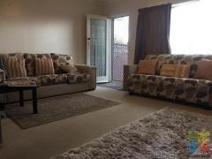 Spacious Two bedroom unit Newlyn Auckland
