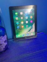 iPad 4 Th Gen 16 GB 9.7” working good