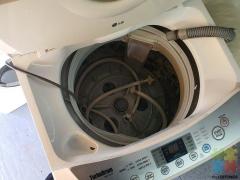 SELLING QUALITY TIDE AND CLEAN LG 5.5 KG WASHIN MACHINE(CAN DELIVER $30)