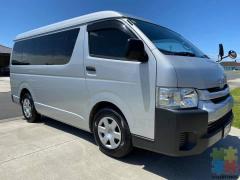 2017 Toyota hiace minibus for hire