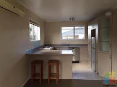 Newly renovated 3-4 bedrooms in North Shore for rent