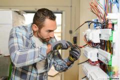 *** Registered Electrician Needed***
