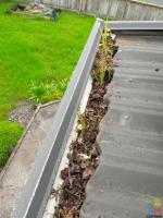 House gutter cleans