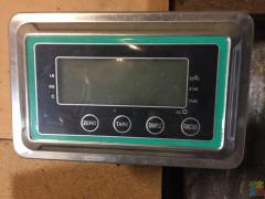 3 Ton Wireless Weighing Scale, Hardly used, Urgent Sales, Offers please