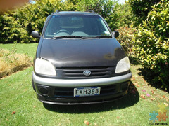 Toyota Raum Minivan 1998