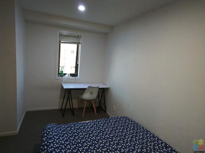 Single room for single or couple - 2/3
