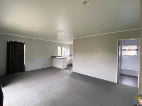 A freehold 3 bed home in Papakura