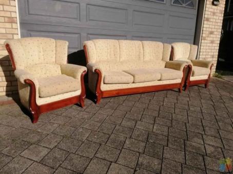 Solid mahogany 5 seater couch set