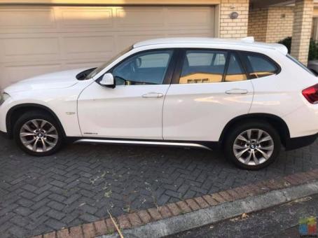 White BMW SX1