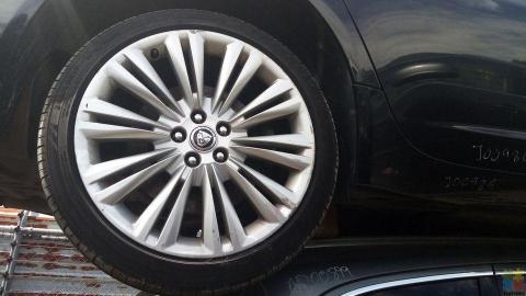 19 INCH JAGUAR MAGS WITH TYRES