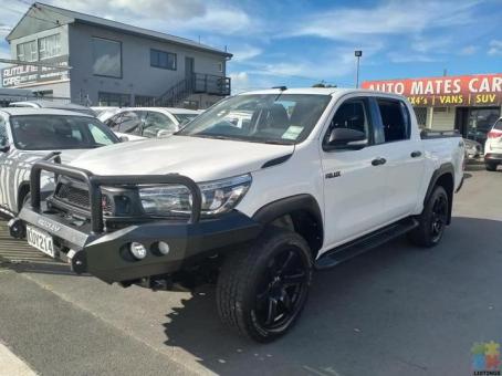 Toyota Hilux 2017 4WD FOR SALE OR EASY FINANCE
