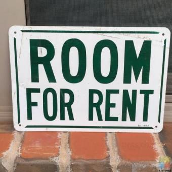One room available on rent