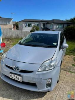 Toyota prius 2011 for sell