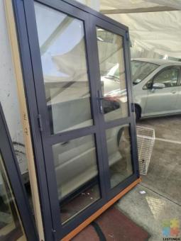 brand new double glazed aluminium windows & doors come with keys