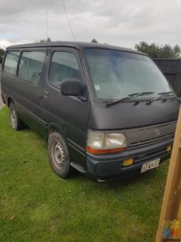 TOYOTA VANS WANTED FOR WRECKING PURPOSES
