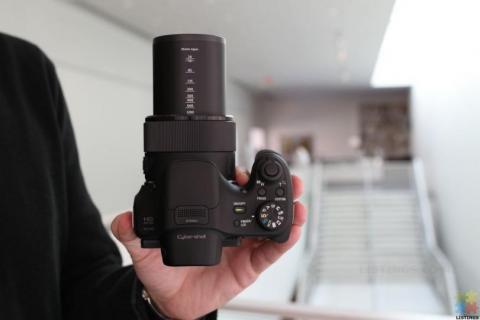 Sony Cyber-shot DSC-HX300 Digital Camera with 50x Optical Zoom