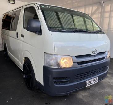 2010 Toyota Hiace 3.0DT ZL 5M 3 SEAT - Delivery Available