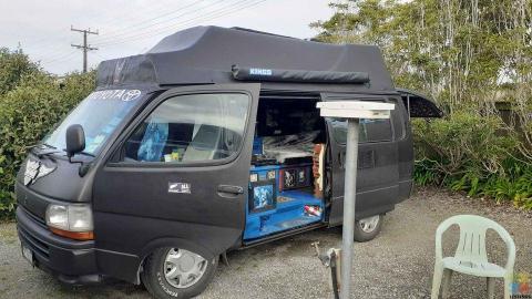 Campervan Toyota Hiace 1997 diesel automatic selfcontained new wof rego
