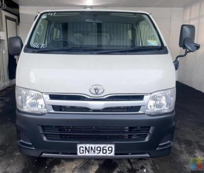 2006 Toyota Hiace Auto Petrol - Delivery Options