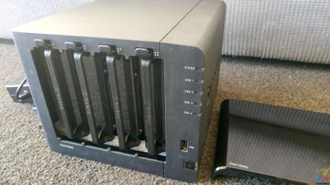 NAS Synology DS415Play + 8TB