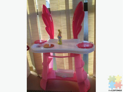 Girls plactic fashion table