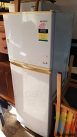 SAMSUNG nice fridge freezer in ok used condition but great working (CAN DELIVER)