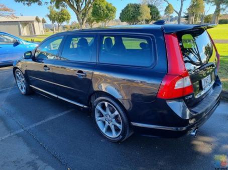 2009 VOLVO V70 /high spec / leather / new wof