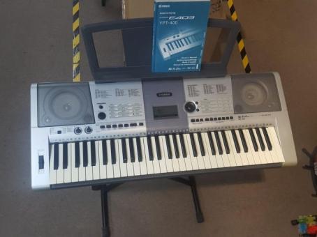 Yamaha PSR-E403 Digital Keyboard with Stand