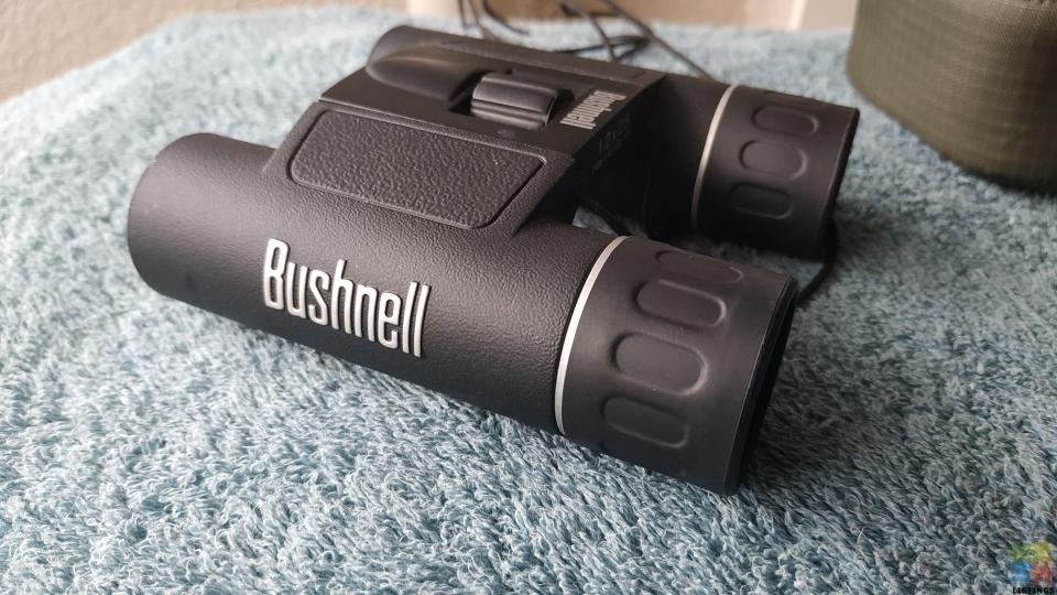 Bushnell binoculars - 1/5