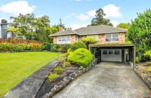 House for Sale Glenfield