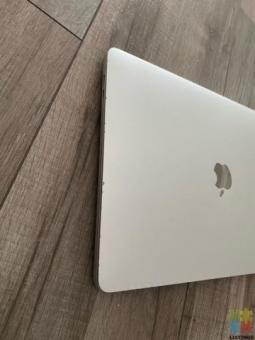 MacBook Pro 13.3" i7/16/512