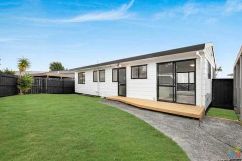 FOR SALE IN CLENDON PARK