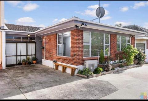 Property in Central Papatoetoe For Sale