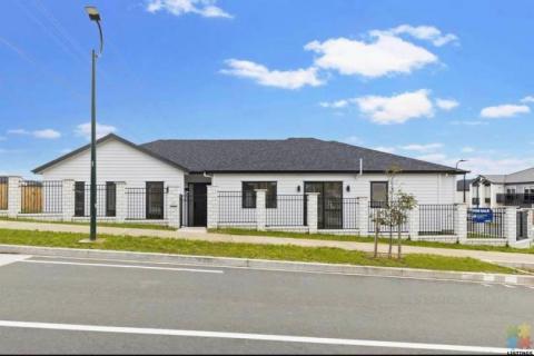 5 Bedrooms, Brand New, wth Granny Flat for SALE