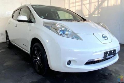 2013 Nissan Leaf  in White