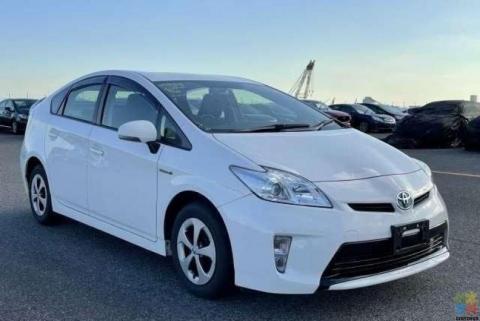 2014 Toyota prius (stock 5856)