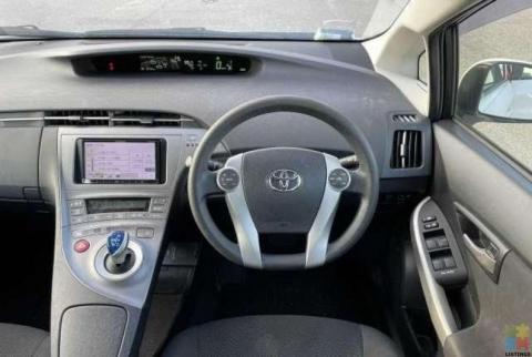 2014 Toyota prius (stock 5856)