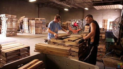 Pallet makers