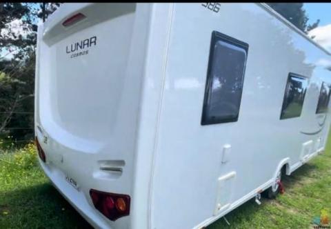 2015 Lunar Cosmos 586 6 berth in like new condition