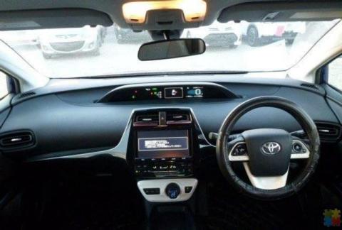 2016 Toyota Prius S * Mileage
