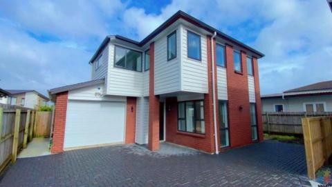 This large family home is located in the highly sought-after suburb Mangere