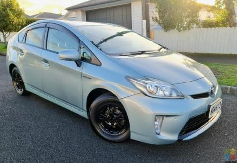 WELL PRESENTED TOYOTA PRIUS 1.8