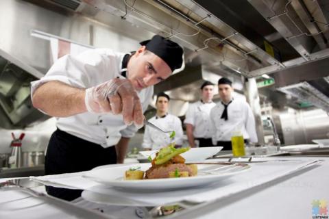 Rydges Auckland Is looking for a full time demi chef