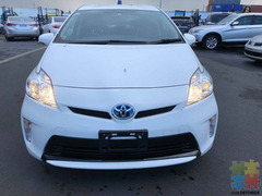 TOYOTA PRIUS 2014 WHITE-EXCELLENT CONDITION-EASY FINANCE AVAILABLE TO ALL