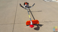 "Brand New"..Weedeater/Trimmer/Brushcutter.Still Boxed.43cc, 2 stroke air cooled.Brand is T.Maker..