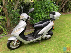 Scooter 2011 Euro Rider 50 Very Low 1614kms like New (Can Ride with Car license)